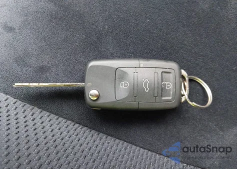 2011 Mitsubishi Outlander Es z USA, uszkodzony, nr VIN JA4AS2AW4BU032422